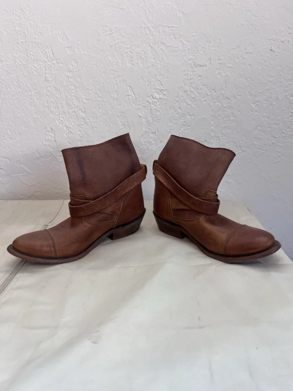 Rare Vince Camuto Made in USA Leather Boots Size 7 Butter Soft USA Made